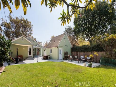 2556 N Valencia Street, Santa Ana, CA