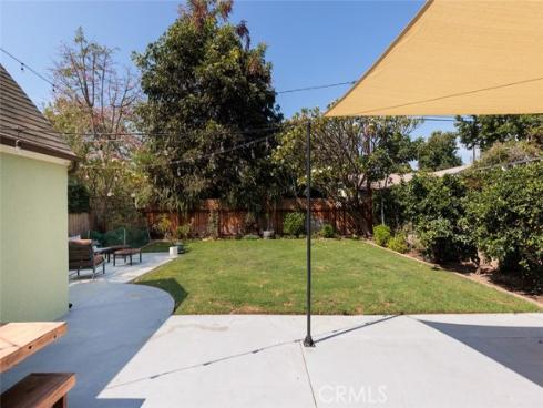 2556 N Valencia Street, Santa Ana, CA