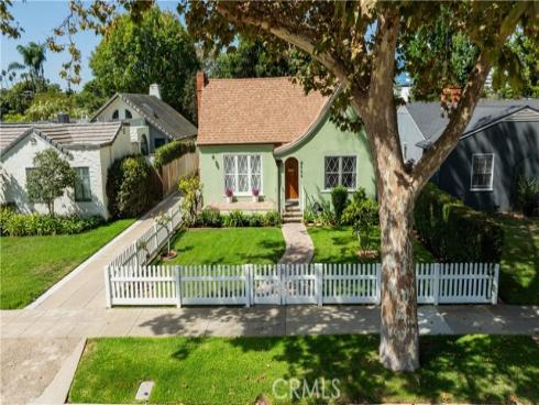 2556 N Valencia Street, Santa Ana, CA