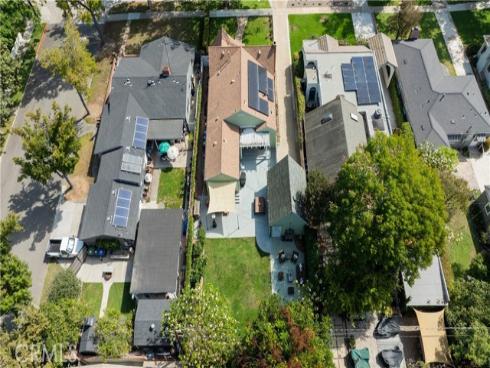 2556 N Valencia Street, Santa Ana, CA