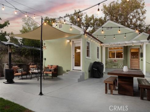 2556 N Valencia Street, Santa Ana, CA