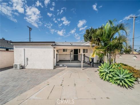 825 N Raitt   Street, Santa Ana, CA