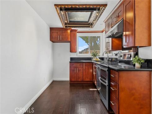 5112 W 1st  C , Santa Ana, CA