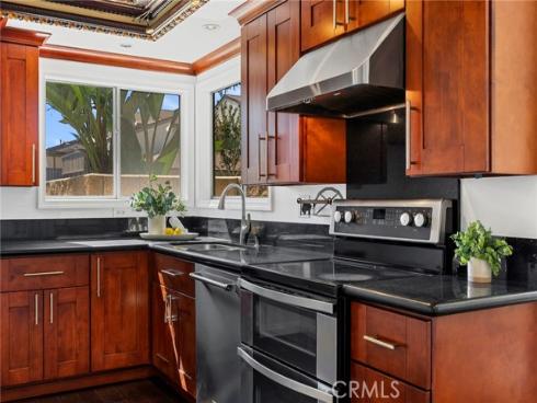 5112 W 1st  C , Santa Ana, CA