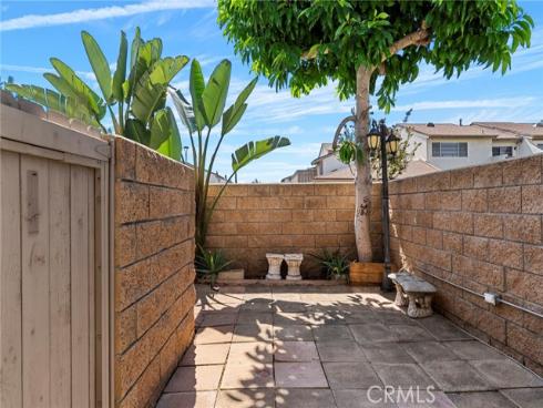 5112 W 1st  C , Santa Ana, CA