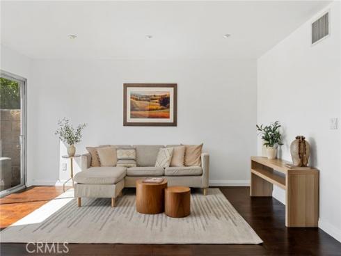 5112 W 1st  C , Santa Ana, CA