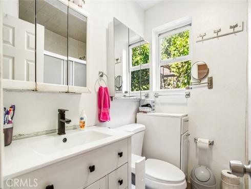 3413 W James   Avenue, Santa Ana, CA