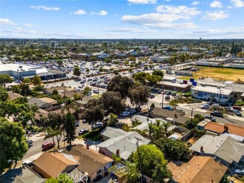 3413 W James   Avenue, Santa Ana, CA