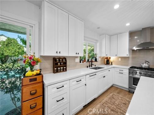 1109 W 21st   Street, Santa Ana, CA