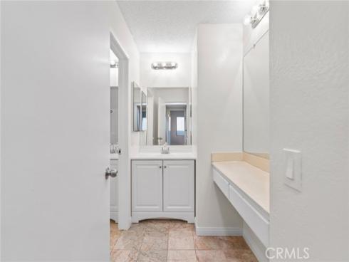 600 W 3rd  107  StreetB, Santa Ana, CA