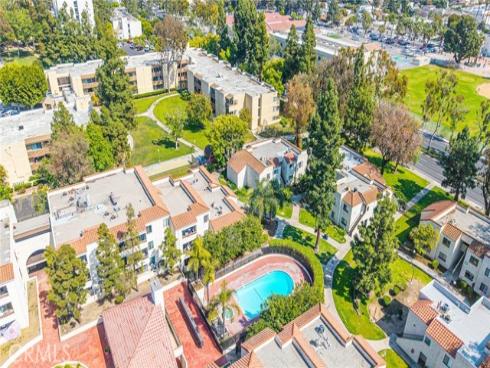 600 W 3rd  107  Street, Santa Ana, CA