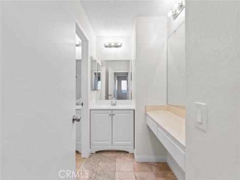 600 W 3rd  107  Street, Santa Ana, CA