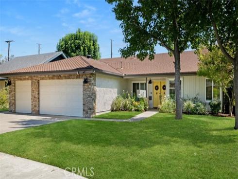 2333 N Lowell   Lane, Santa Ana, CA