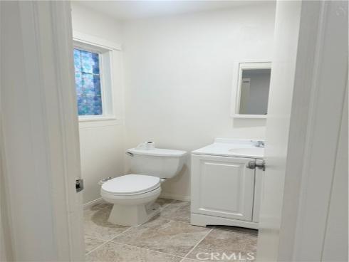 1000 E Bishop  M2  Street, Santa Ana, CA