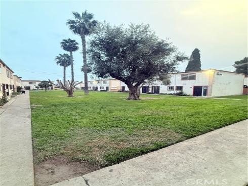 1000 E Bishop  M2  Street, Santa Ana, CA