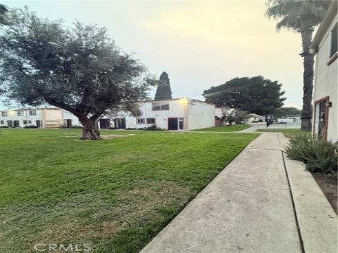 1000 E Bishop  M2  Street, Santa Ana, CA