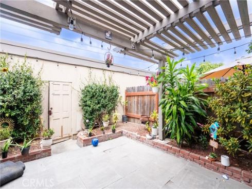 2990  Bradford  C  Place, Santa Ana, CA