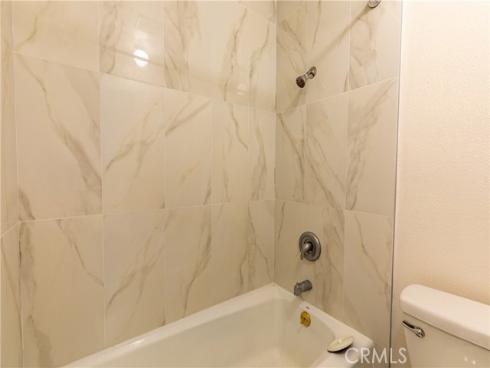 1040 W Macarthur  66  Boulevard, Santa Ana, CA