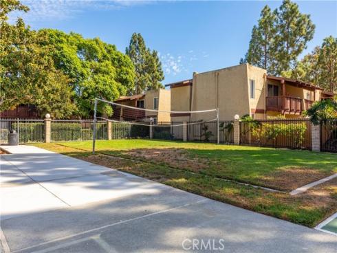 1040 W Macarthur  66  Boulevard, Santa Ana, CA