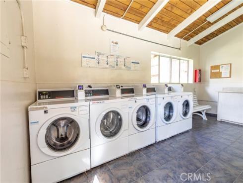 1040 W Macarthur  66  Boulevard, Santa Ana, CA