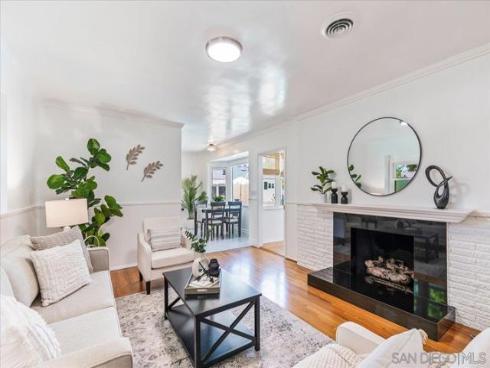 2602 N Louise  , Santa Ana, CA