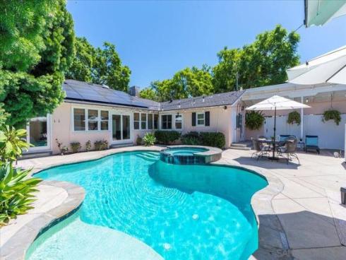 2602 N Louise  , Santa Ana, CA