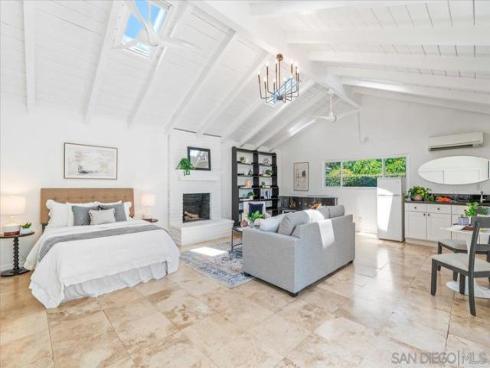 2602 N Louise  , Santa Ana, CA