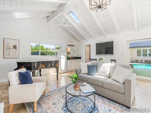 2602 N Louise  , Santa Ana, CA