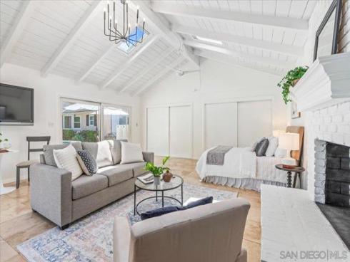 2602 N Louise  , Santa Ana, CA