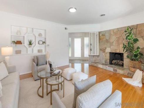 2602 N Louise  , Santa Ana, CA