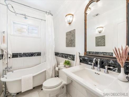 2602 N Louise  , Santa Ana, CA