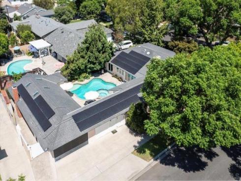 2602 N Louise  , Santa Ana, CA