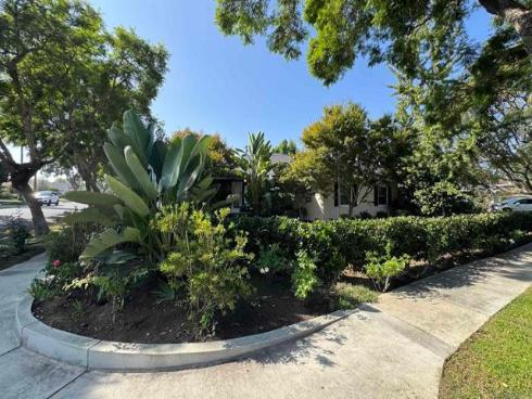 2602 N Louise  , Santa Ana, CA