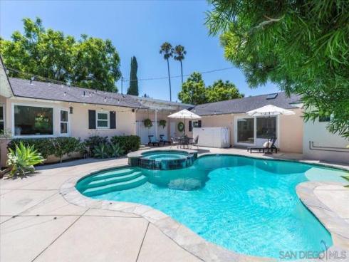 2602 N Louise  , Santa Ana, CA