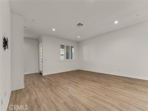 921 E 3rd Street, Santa Ana, CA