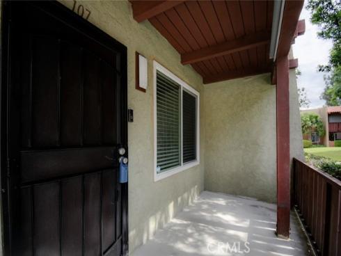 1000 W Macarthur  107 , Santa Ana, CA
