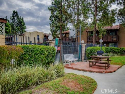 1000 W Macarthur  107 , Santa Ana, CA