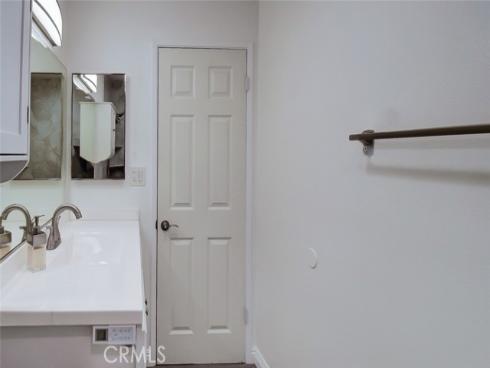 1000 W Macarthur  107 , Santa Ana, CA