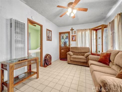 2118  Hickory   Street, Santa Ana, CA