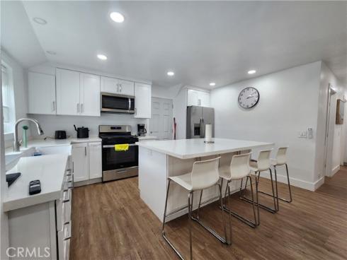 1819 W 2nd , Santa Ana, CA