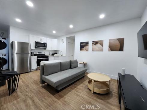 1819 W 2nd , Santa Ana, CA