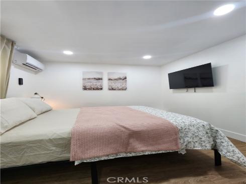 1819 W 2nd , Santa Ana, CA