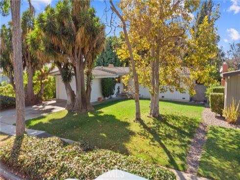 2432  Larchmont   AvenueAve, Santa Ana, CA