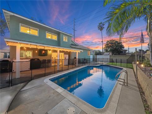 1701 E 6th  , Santa Ana, CA