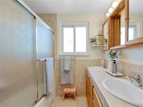 1701 E 6th  , Santa Ana, CA