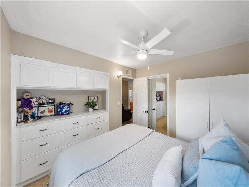 1701 E 6th  , Santa Ana, CA