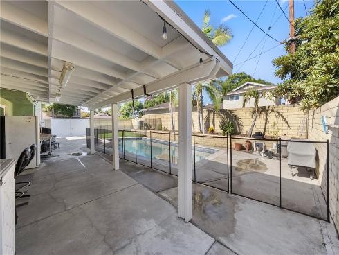 1701 E 6th  , Santa Ana, CA