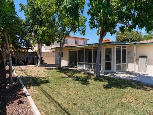 2014 S Poplar , Santa Ana, CA