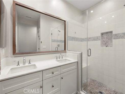 1080 S Harbor 2 Boulevard, Santa Ana, CA