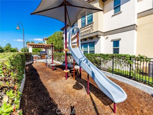 1080 S Harbor 2 Boulevard, Santa Ana, CA